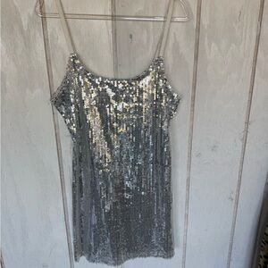VINTAGE FREE PEOPLE SILVER SEQUINNED TANK TOP M
